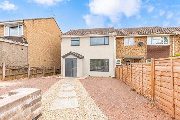 3 Bedroom End Of Terrace House For Sale In Henbury Close, Corfe Mullen, Wimborne, BH21