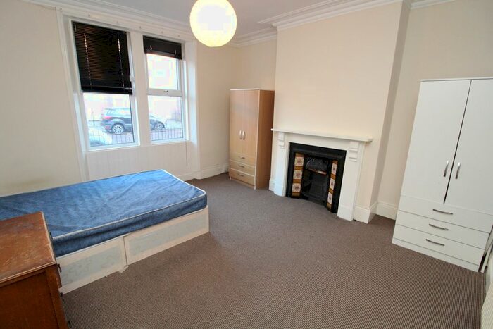 2 Bedroom Flat To Rent In Eastbourne Avenue, Bensham, NE8