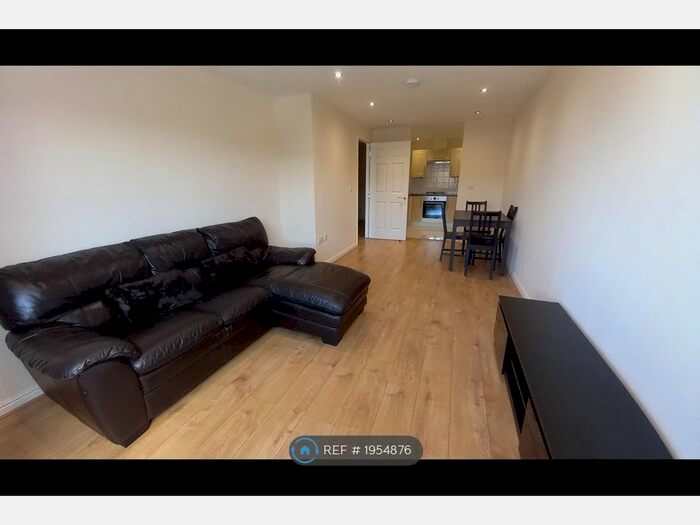 1 Bedroom Flat To Rent In Kenton Road, Harrow, HA3
