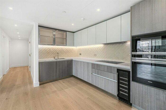 2 Bedroom Apartment To Rent In Palmer Road, London, SW11