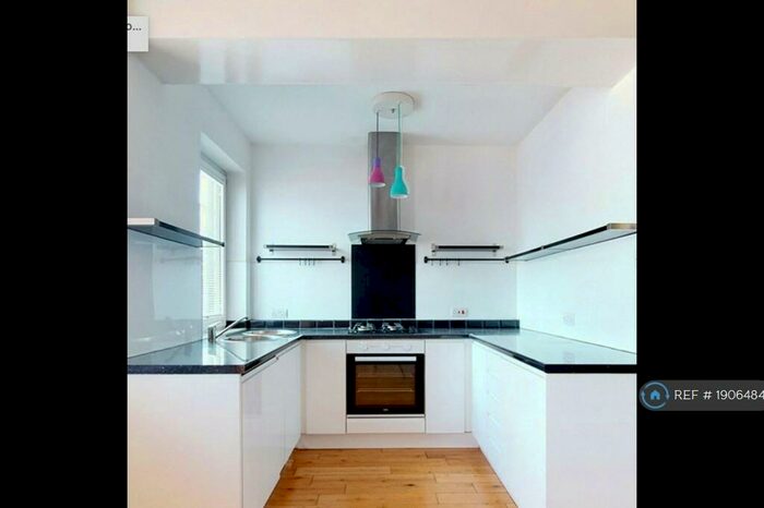 1 Bedroom Flat To Rent In Frith Road, Croydon, CR0