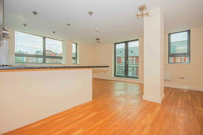 2 Bedroom Apartment To Rent In Queens Road, Coventry, CV1