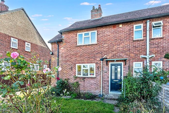 3 Bedroom Semi-detached House For Sale In Glebe Fields, Bentworth, Alton, GU34