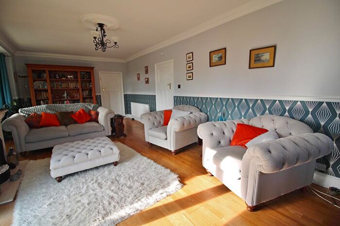 4 Bedroom Detached House For Sale In Stakes Road, Purbrook, PO7