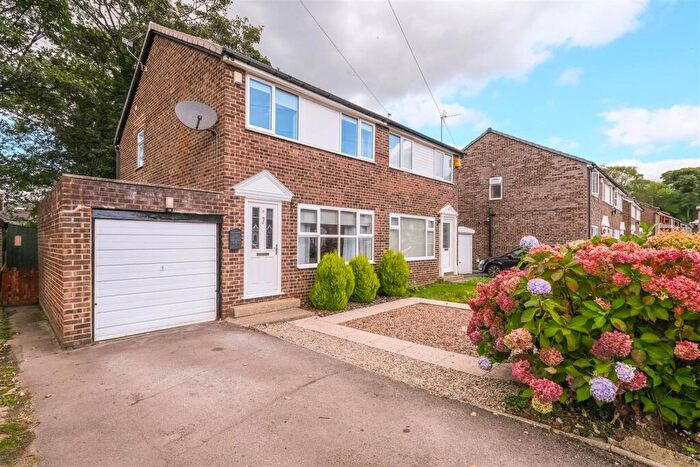 3 Bedroom Semi-Detached House For Sale In , Park Close, Lightcliffe, Brighouse, Calderdale, HX3