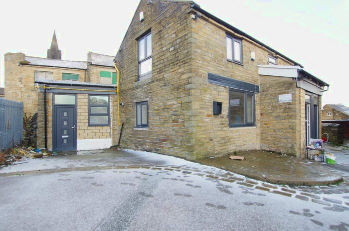 1 Bedroom Flat To Rent In Paternoster Lane, Bradford, BD7