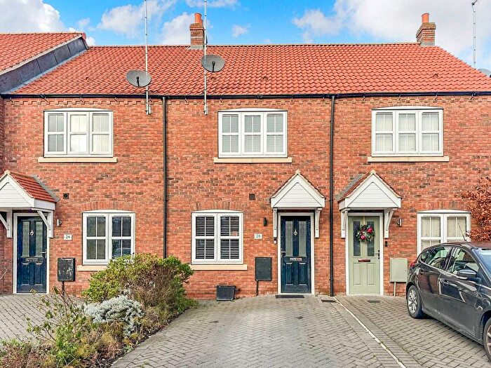 2 Bedroom Terraced House For Sale In Crane Road, Kingswood, HU7