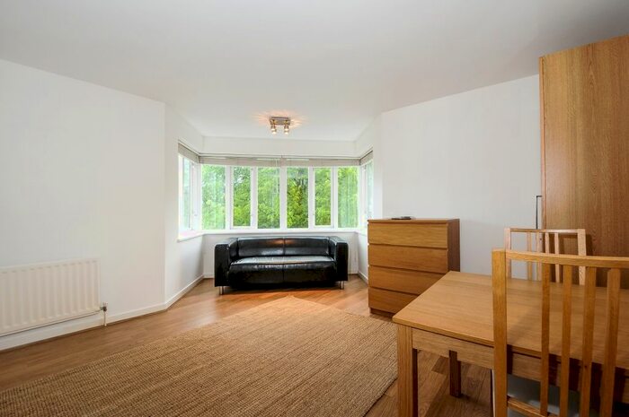 Studio To Rent In Lisson Grove, London, NW1