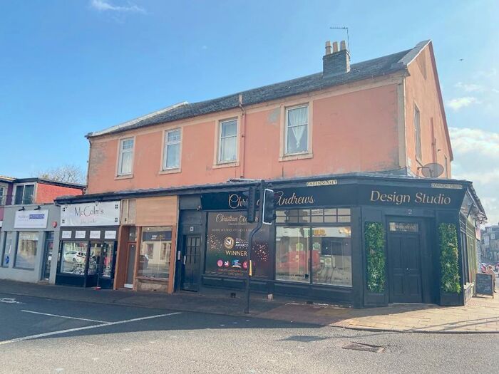 2 Bedroom Flat To Rent In Green Street, Strathaven, Lanarkshire, ML10