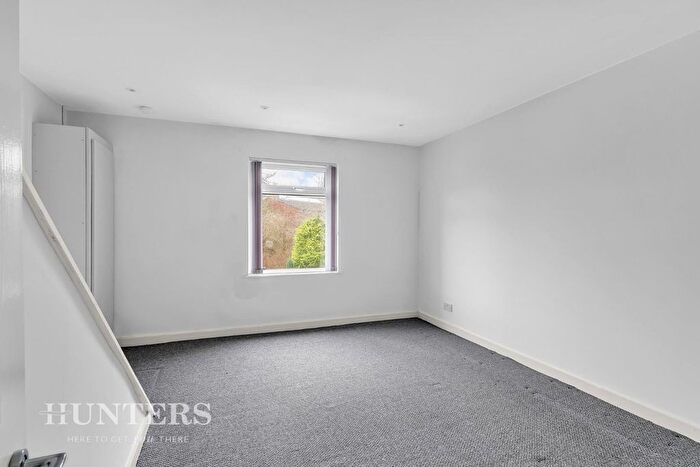2 Bedroom Terraced House For Sale In Oldham Road, Royton, Oldham, OL2