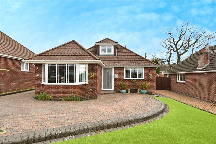 3 Bedroom Detached Bungalow For Sale In Testlands Avenue, Nursling, Southampton, Hampshire, SO16