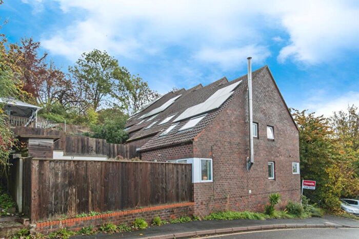 3 Bedroom End Of Terrace House For Sale In Farm Hill, Exeter, EX4