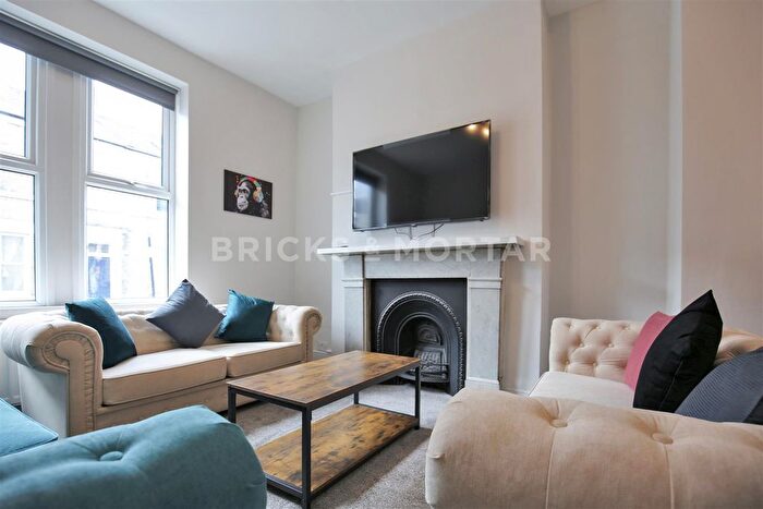 7 Bedroom Town House To Rent In Clayton Park Square, Jesmond, Newcastle Upon Tyne, NE2