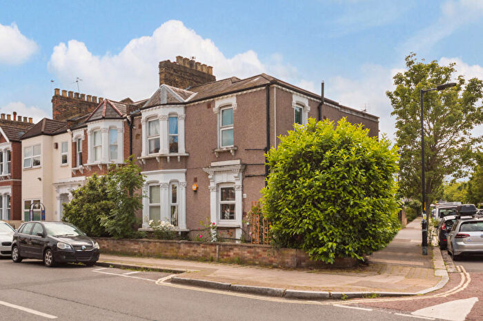 1 Bedroom Flat To Rent In Ivydale Road, Peckham, SE15