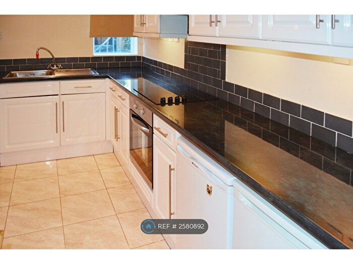 1 Bedroom Flat To Rent In Althea Street, London, SW6