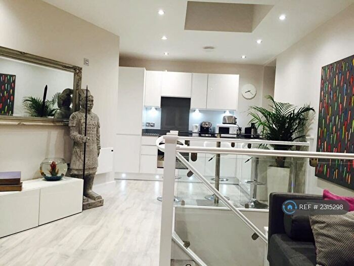 1 Bedroom Flat To Rent In Queens House, Bournemouth, BH2