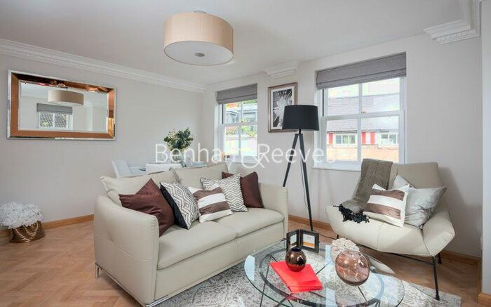 1 Bedroom Flat To Rent In Trafalgar Gardens, Kensington, W8