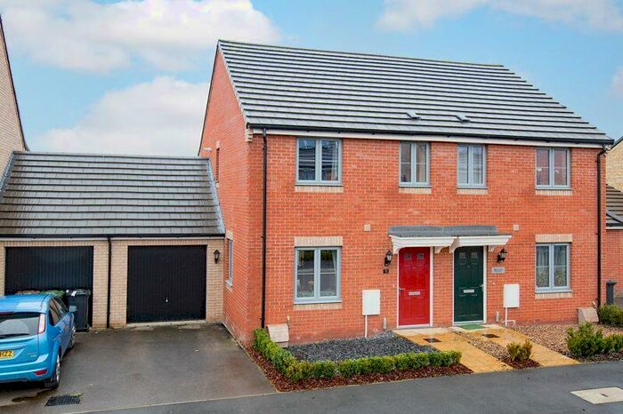 3 Bedroom Semi-Detached House To Rent In Merlin Road, Corby, NN17