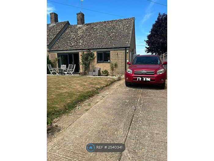 2 Bedroom Bungalow To Rent In Petrie Bungalows, Foscot, Chipping Norton, OX7