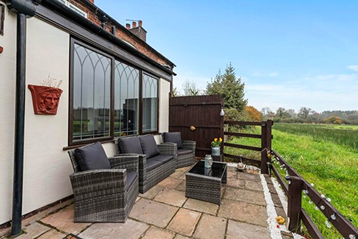 2 Bedroom Cottage For Sale In Street Ashton, Rugby, CV23