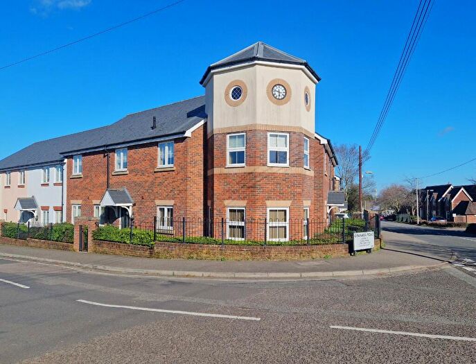 2 Bedroom Flat To Rent In Chapel Drove, Hedge End, SO30