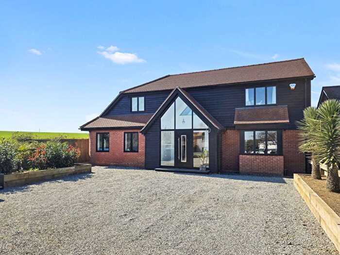 4 Bedroom Detached House For Sale In Shalmsford Street, Chartham, CT4