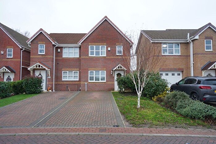 3 Bedroom Semi Detached House For Sale In Fir Tree Court, Knottingley, WF11