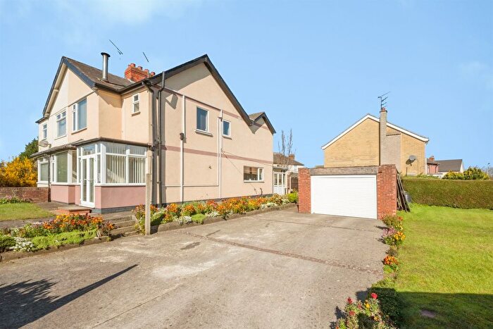 4 Bedroom Semi Detached House For Sale In Collum Gardens, Scunthorpe, DN16