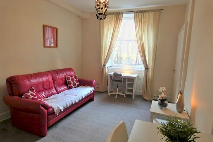 1 Bedroom Flat To Rent In Watson Crescent, Polwarth, Edinburgh, EH11