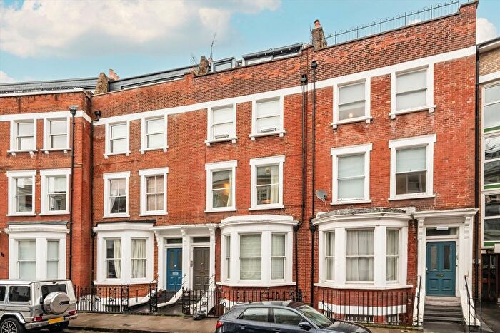 2 Bedroom Flat For Sale In Beaumont Crescent, West Kensington, W14