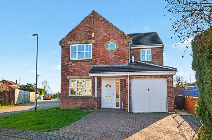 4 Bedroom Detached House For Sale In Brinsmead Court, Rothwell, Leeds, West Yorkshire, LS26
