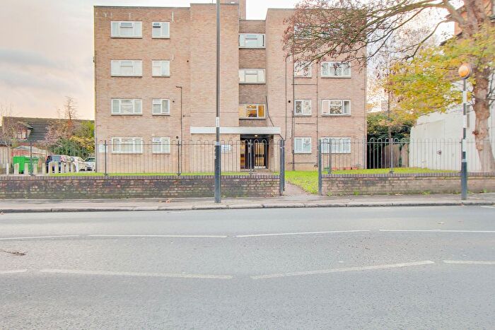 1 Bedroom Flat To Rent In Lower Addiscombe Road, Croydon, CR0