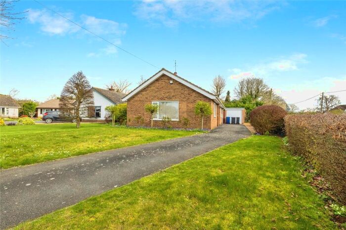 3 Bedroom Bungalow For Sale In Meadow Close, Scothern, Lincoln, Lincolnshire, LN2