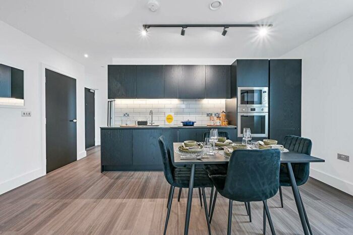 1 Bedroom Flat To Rent In Mitre Yard, North Kensington, London, NW10