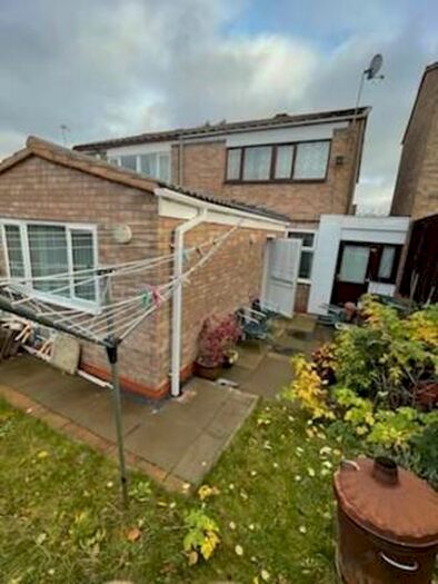 3 Bedroom Terraced House To Rent In Pakfield Walk, Birmingham, B6
