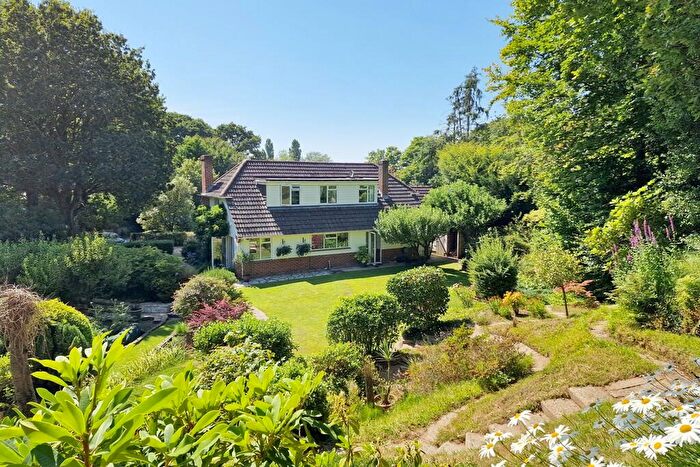 3 Bedroom Detached House For Sale In Brickfield Lane, Walhampton, Lymington, Hampshire, SO41