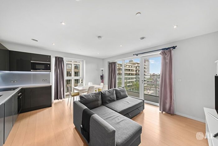 2 Bedroom Flat For Sale In Cassia Point, Glasshouse Gardens, London, E20