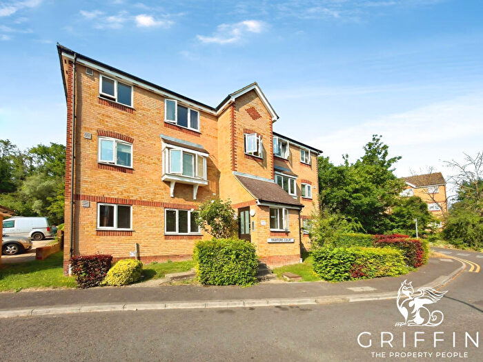 Flat To Rent In Wingrove Drive, Wingrove Drive, Purfleet-On-Thames, RM19