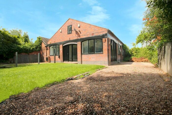3 Bedroom Barn Conversion For Sale In Portleys Lane, Drayton Bassett, Tamworth, B78