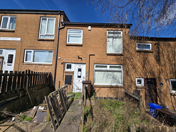 4 Bedroom Terraced House For Sale In Langsett Grove, Sheffield, South Yorkshire, S6