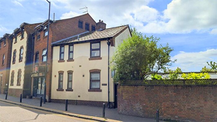 Studio To Rent In Verulam Road, St. Albans, AL3