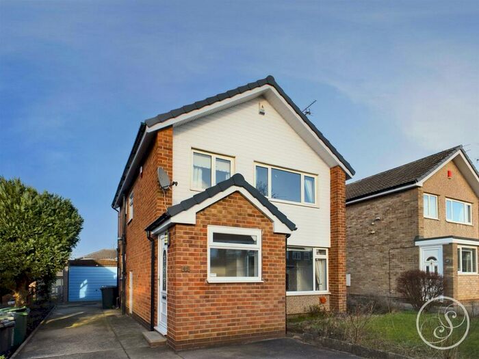 3 Bedroom Detached House To Rent In Plantation Avenue, Shadwell, Leeds, LS17