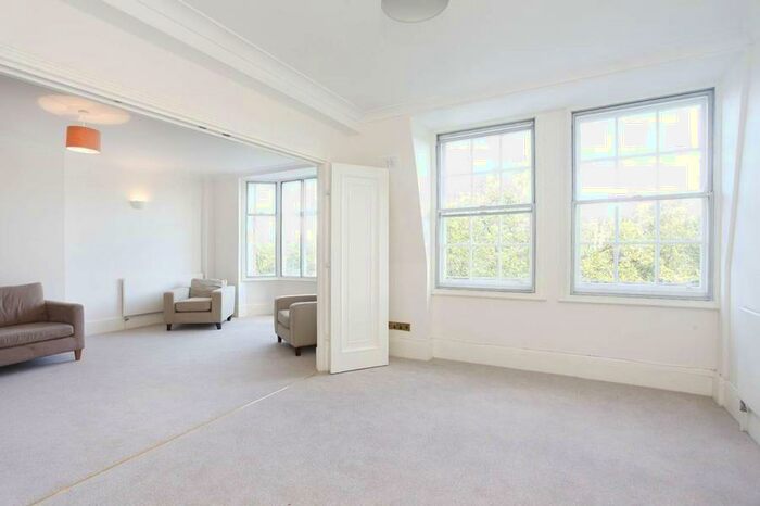 5 Bedroom Apartment To Rent In Park Road St John'S Wood, NW8