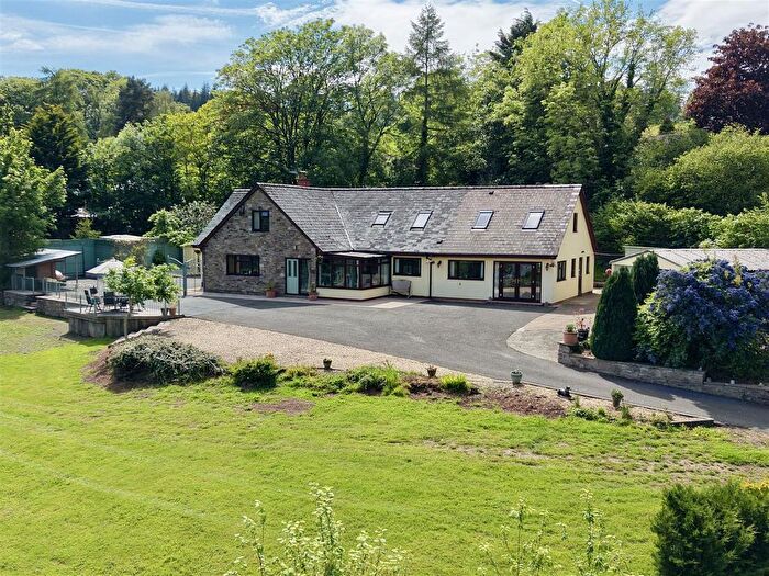 6 Bedroom Detached House For Sale In Smithy Orchard, Clyro, HR3