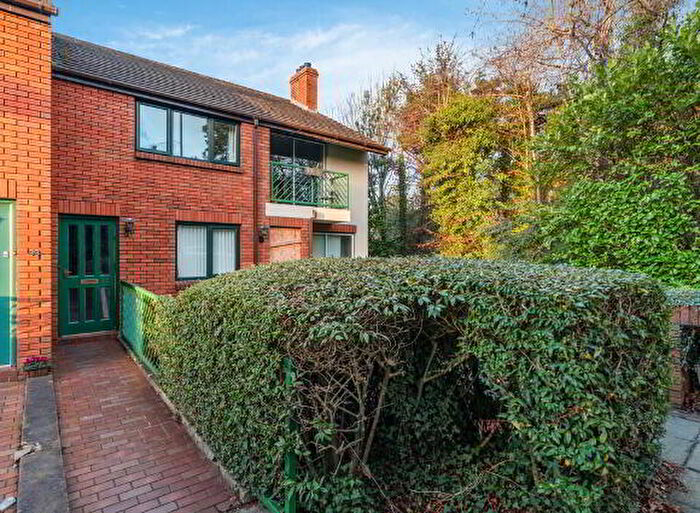 2 Bedroom Apartments For Sale In Upper Malone Road, Belfast, BT9