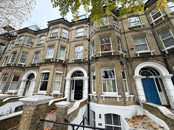 3 Bedroom Flat To Rent In Cromwell Road, Hove, BN3