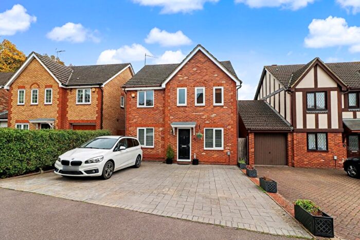4 Bedroom Detached House For Sale In Thirlmere, Stevenage, Hertfordshire, SG1