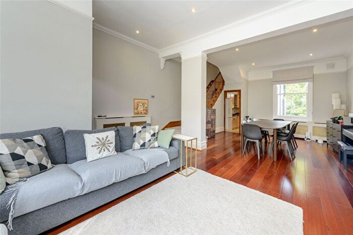 3 Bedroom Flat To Rent In Carthew Villas, London, W6