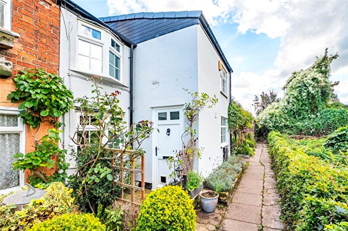 2 Bedroom Semi-Detached House For Sale In Church Walk, Woodborough, Nottingham, Nottinghamshire, NG14