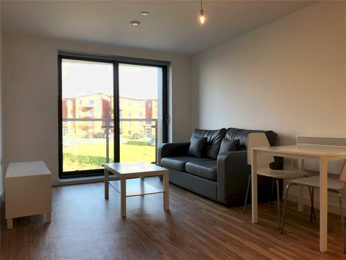 1 Bedroom Flat To Rent In Aire, Cross Green Lane, LS9